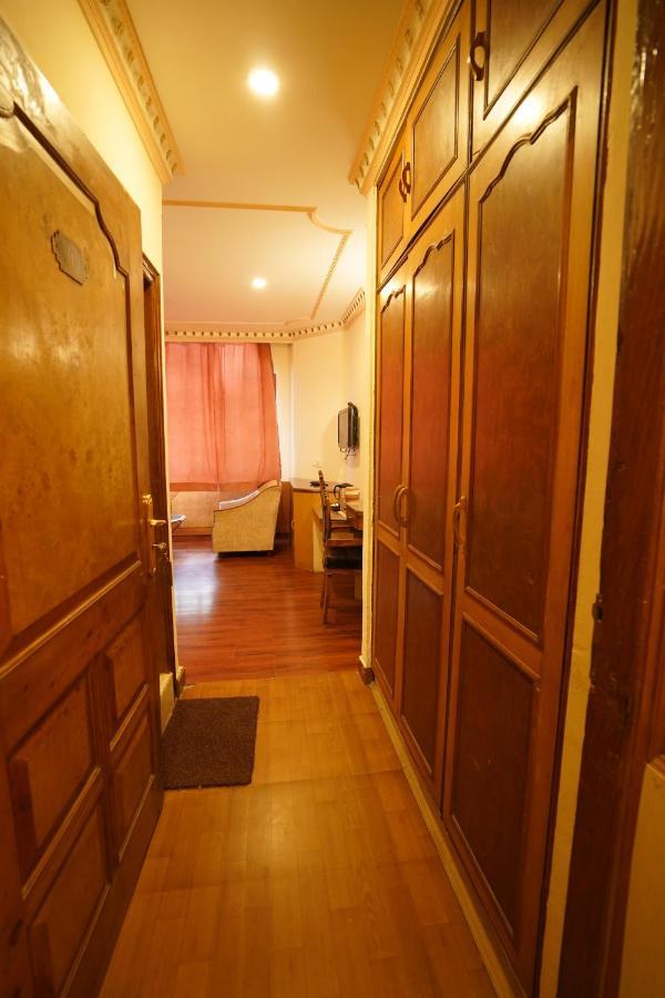 Royal Palace Resort Bhagsunag Dharamshala Bagian luar foto