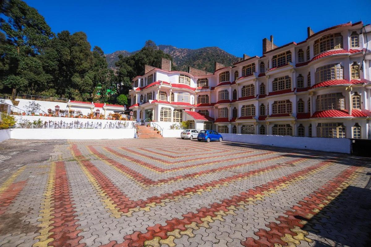 Royal Palace Resort Bhagsunag Dharamshala Bagian luar foto